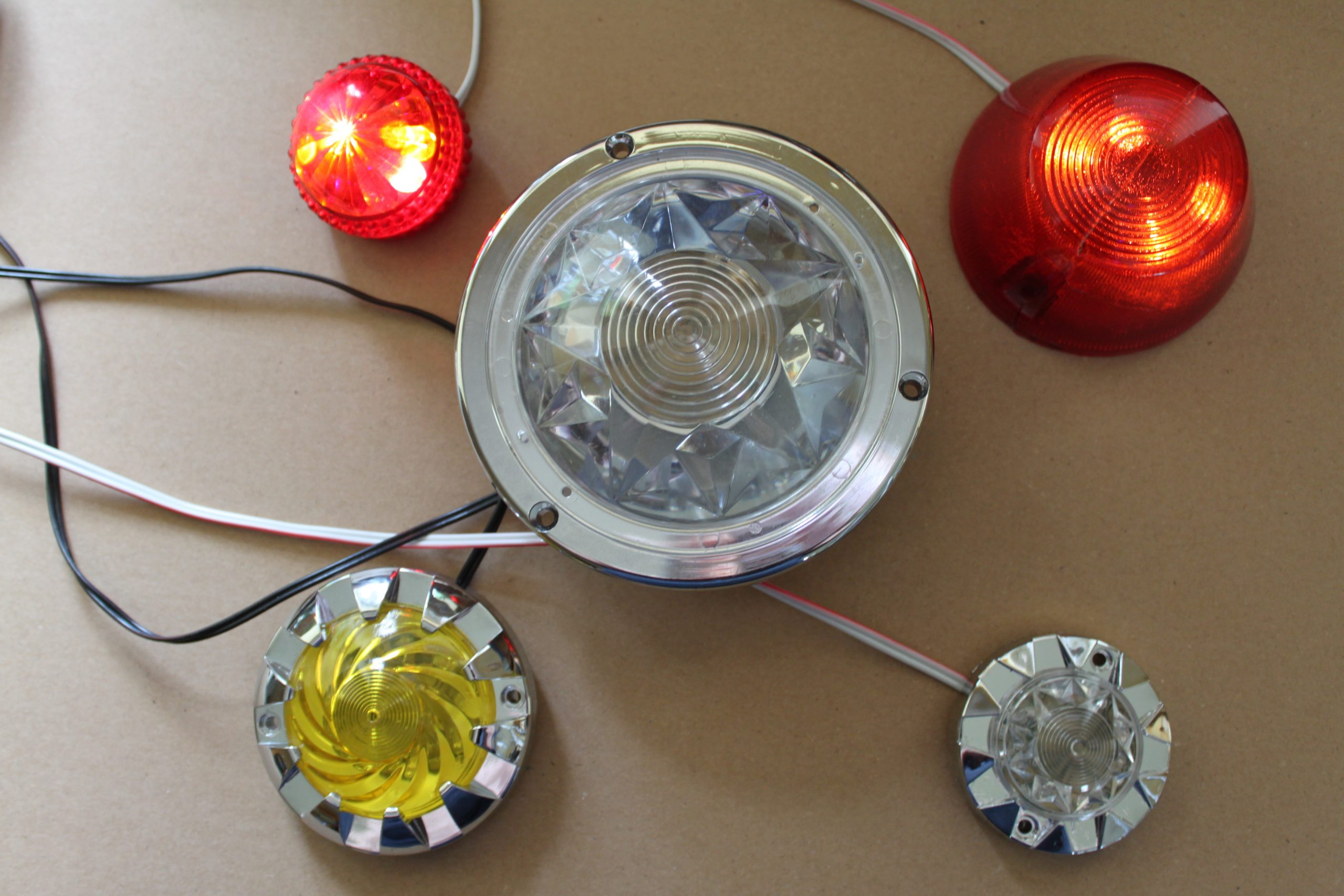 Interaktywne Lampki LED do zabawek wrzutowych